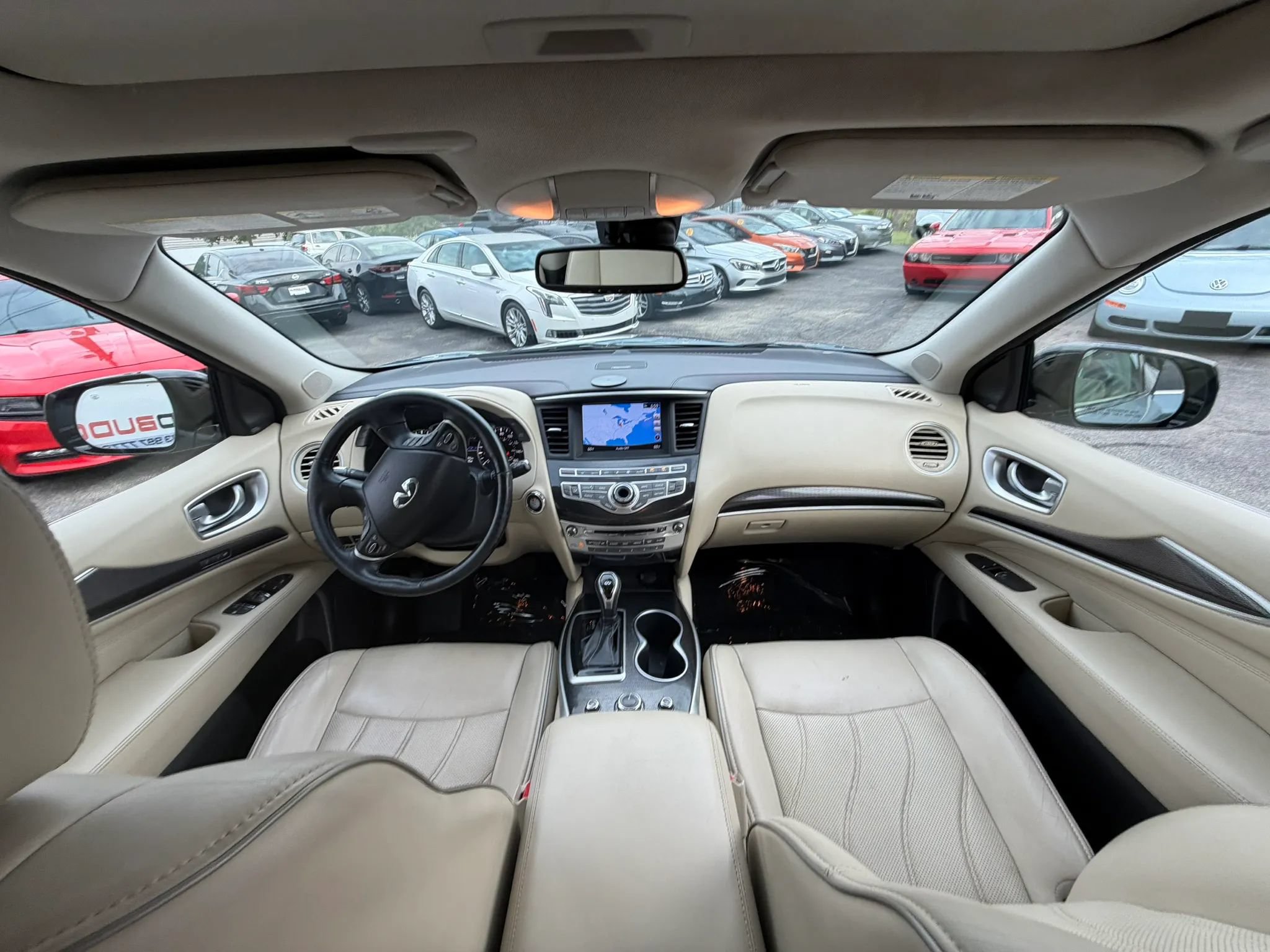 Used 2017 INFINITI QX60 Luxe w/ Premium Plus Package AWD/4WD image 38