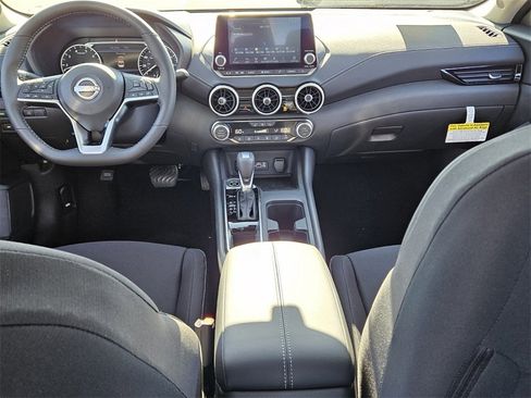 New 2025 Nissan Sentra SV image 6