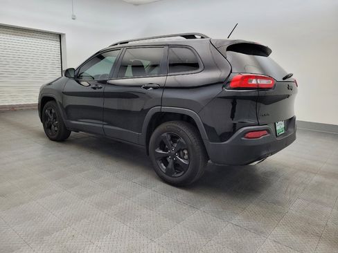 Used 2018 Jeep Cherokee Latitude w/ Altitude Package image 3