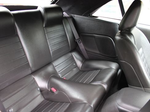 Used 2006 Ford Mustang GT image 20