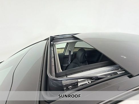 Used 2025 Kia Sportage SX Prestige AWD/4WD image 4
