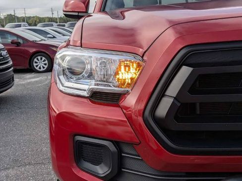 Used 2022 Toyota Tacoma SR AWD/4WD image 10