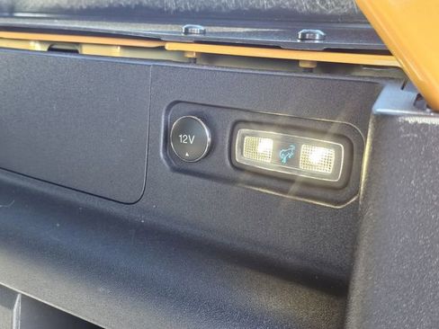 Used 2021 Ford Bronco Wildtrak image 28