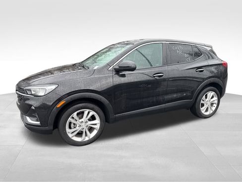 Used 2023 Buick Encore GX Preferred w/ Cold Weather Comfort Package image 5