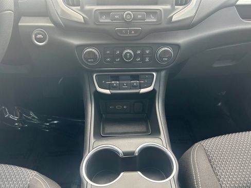 Used 2022 GMC Terrain SLE w/ Driver Convenience Package AWD/4WD image 12