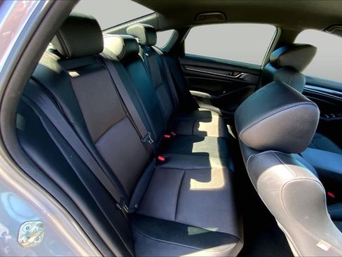 Used 2021 Honda Accord Sport image 19