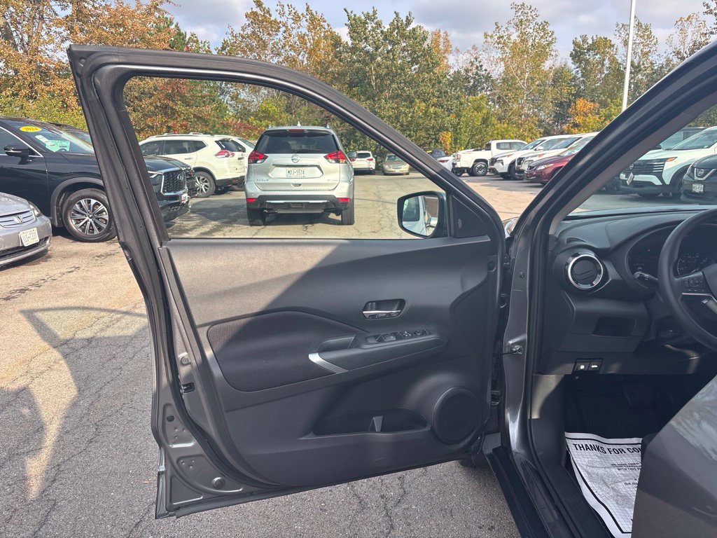 Certified 2024 Nissan Kicks SV FWD image 16