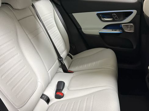 New 2026 Mercedes-Benz GLC 300 4MATIC image 34