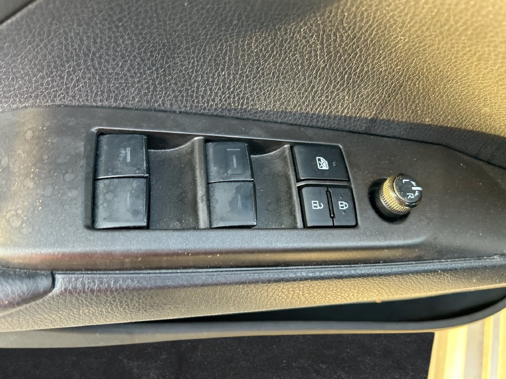 Used 2024 Toyota Camry SE FWD image 13