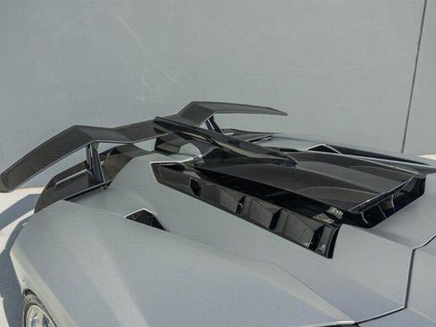 Used 2024 Lamborghini Revuelto image 41