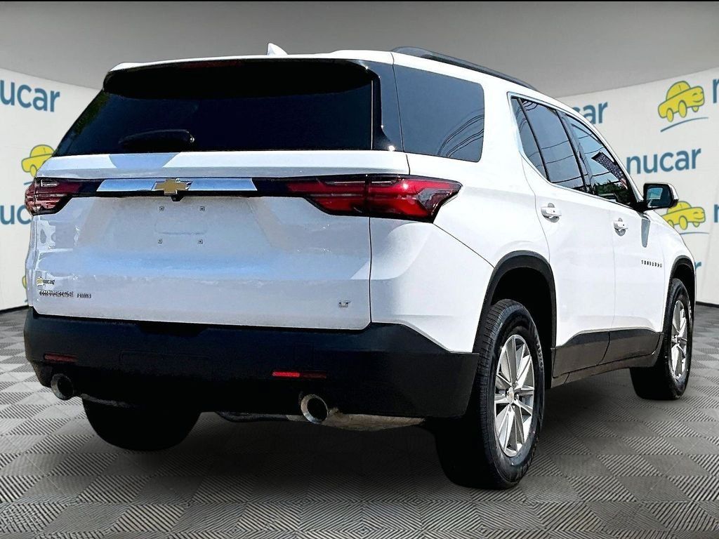 Used 2023 Chevrolet Traverse LT AWD/4WD image 6