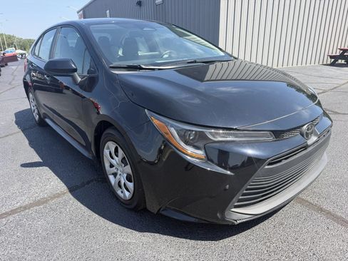 Used 2024 Toyota Corolla LE FWD image 5