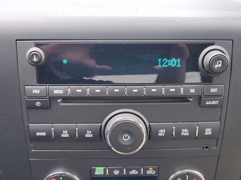 Used 2007 Chevrolet Silverado 1500 LT w/ Max Trailering Pack image 16