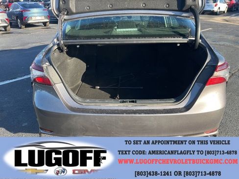 Used 2023 Toyota Camry SE image 29