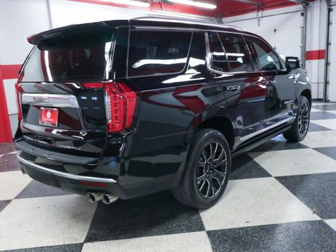 Used 2024 GMC Yukon Denali w/ Denali Reserve Package AWD/4WD image 7