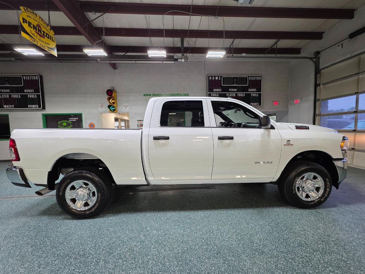 Used 2022 RAM 2500 Tradesman AWD/4WD image 5