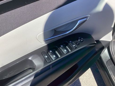 Used 2023 Hyundai Tucson SEL w/ Convenience Package image 11