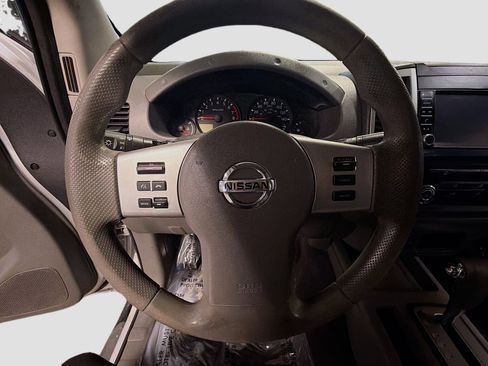 Used 2019 Nissan Frontier SV image 17