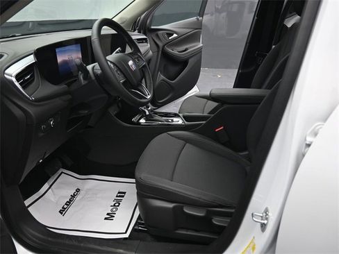 Used 2025 Buick Encore GX Preferred image 15