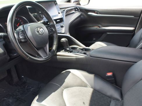 Used 2023 Toyota Camry XSE image 13