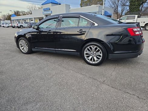Used 2016 Ford Taurus Limited image 2