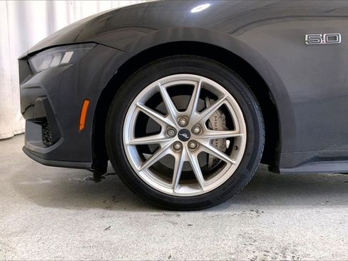 Used 2024 Ford Mustang GT Premium image 6