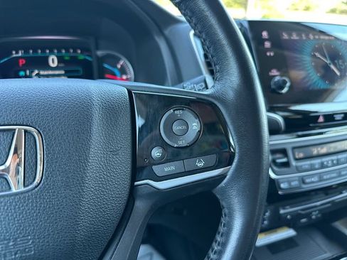 Used 2020 Honda Pilot Elite image 23