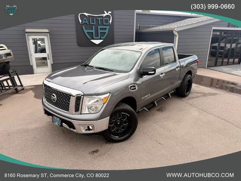 Used 2017 Nissan Titan SV AWD/4WD image 2