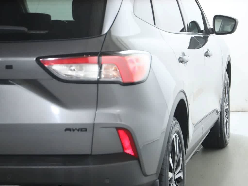 Used 2021 Ford Escape SEL w/ SEL Stealth AWD Package image 45