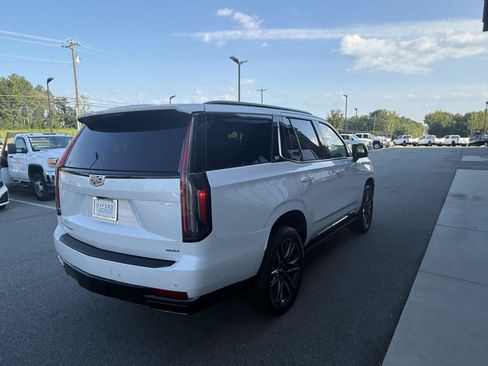 Used 2022 Cadillac Escalade Sport Platinum AWD/4WD image 37