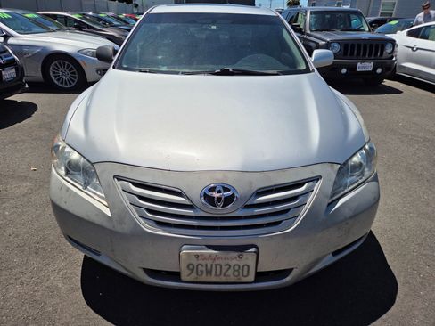 Used 2009 Toyota Camry LE FWD image 6