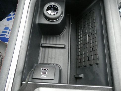 New 2025 Ford Expedition Max Active image 32