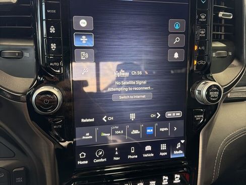 Used 2024 RAM 2500 Rebel w/ Towing Technology Group AWD/4WD image 10