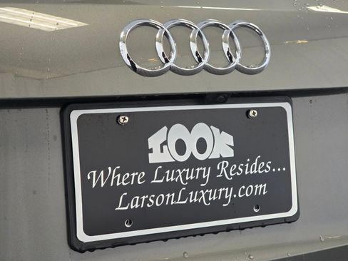 Used 2023 Audi Q3 2.0T Premium Plus w/ Premium Plus Package image 31