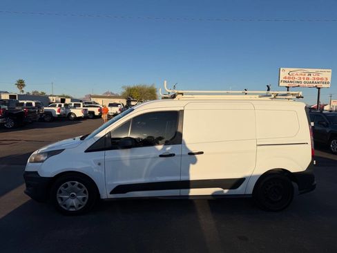 Used 2018 Ford Transit Connect XL image 4
