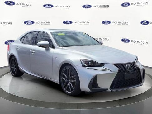 Used 2019 Lexus IS 300 AWD image 7