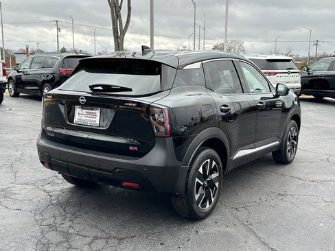 Certified 2025 Nissan Kicks SR image 4