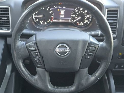 Used 2023 Nissan Frontier SV w/ Technology Package image 11