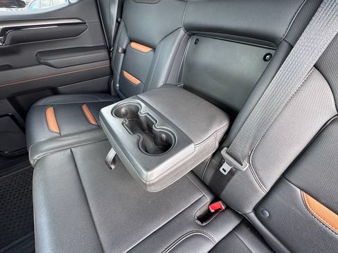 Used 2022 GMC Sierra 1500 AT4 w/ AT4 Premium Package AWD/4WD image 38