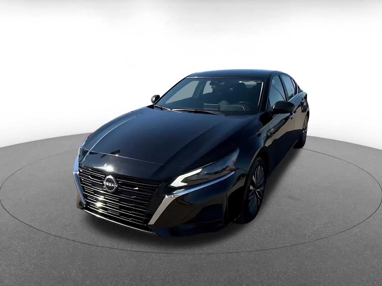 Used 2025 Nissan Altima 2.5 SV FWD image 6