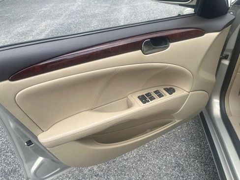 Used 2008 Buick Lucerne CX w/ Driver Confidence Package FWD image 19