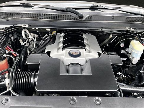 Used 2020 Cadillac Escalade Luxury RWD image 31
