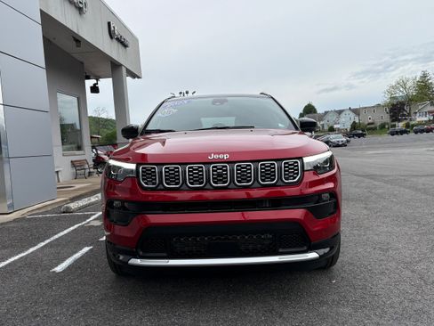 Certified 2025 Jeep Compass Limited w/ Elite Group AWD/4WD image 4
