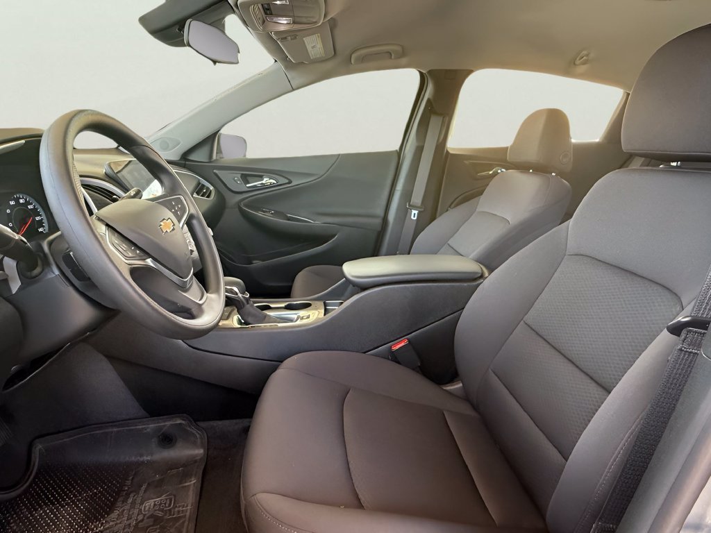 Used 2023 Chevrolet Malibu LS FWD image 30