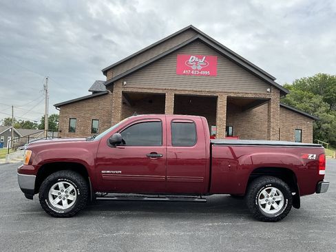 Used 2013 GMC Sierra 1500 SLE w/ Power Tech Package AWD/4WD image 2