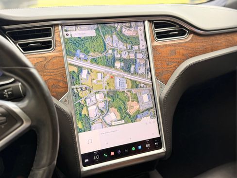 Used 2018 Tesla Model S AWD image 35