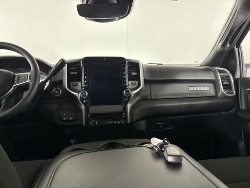 Used 2025 RAM 2500 Big Horn AWD/4WD image 23