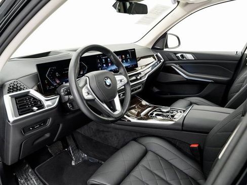 Used 2026 BMW X7 xDrive40i image 4