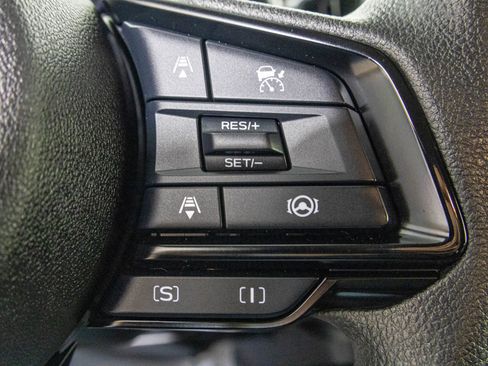 Used 2024 Subaru Crosstrek 2.0i Premium image 28