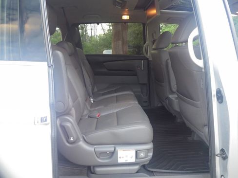 Used 2012 Honda Odyssey Touring Elite image 29